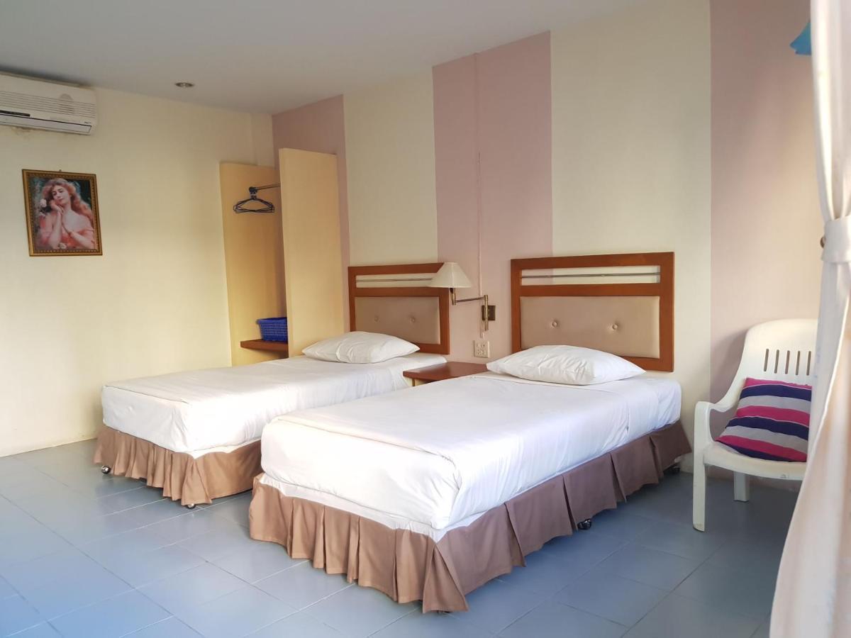 Casa Holiday Hotel SHA Phitsanulok Exterior foto