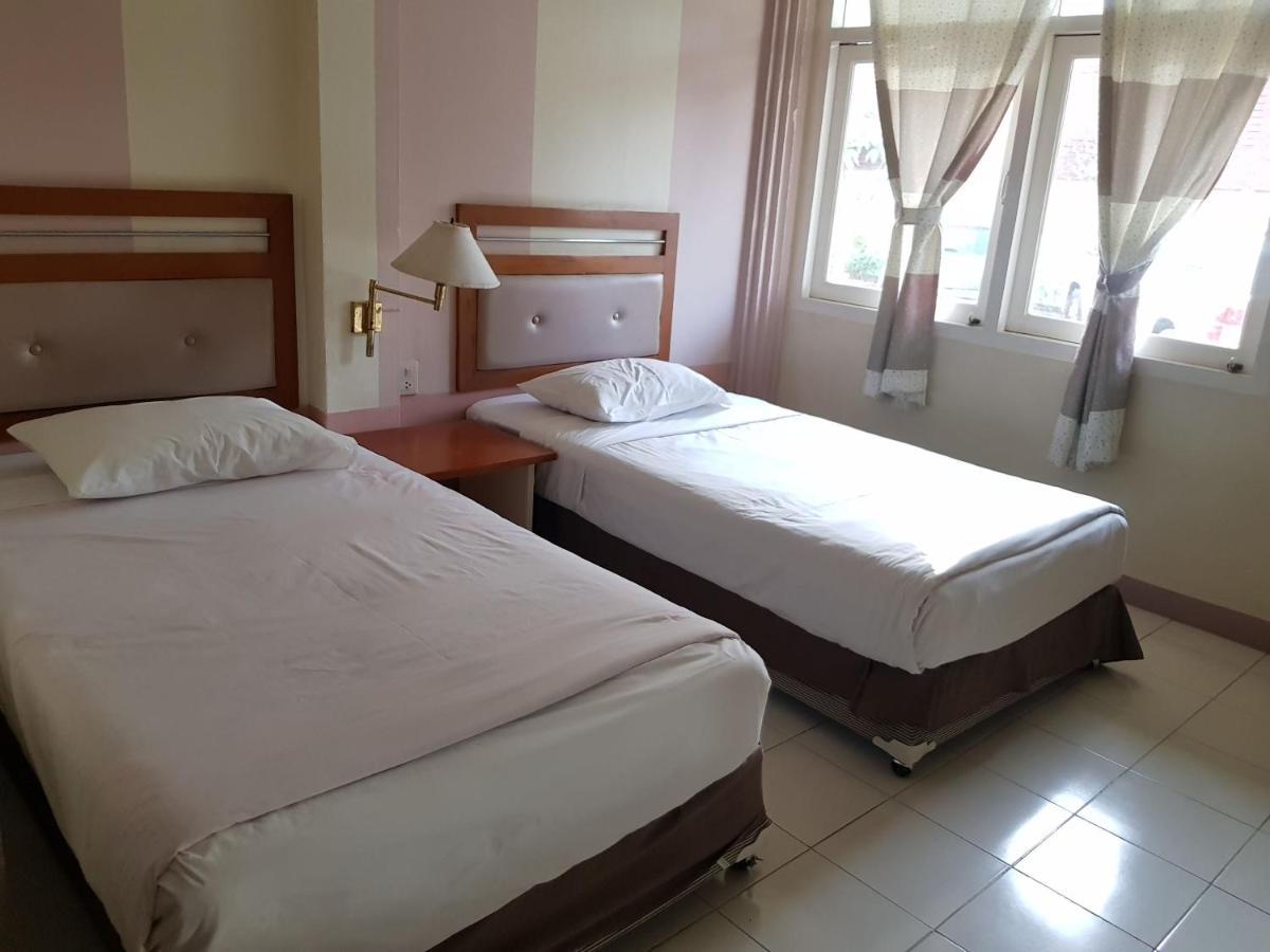 Casa Holiday Hotel SHA Phitsanulok Exterior foto