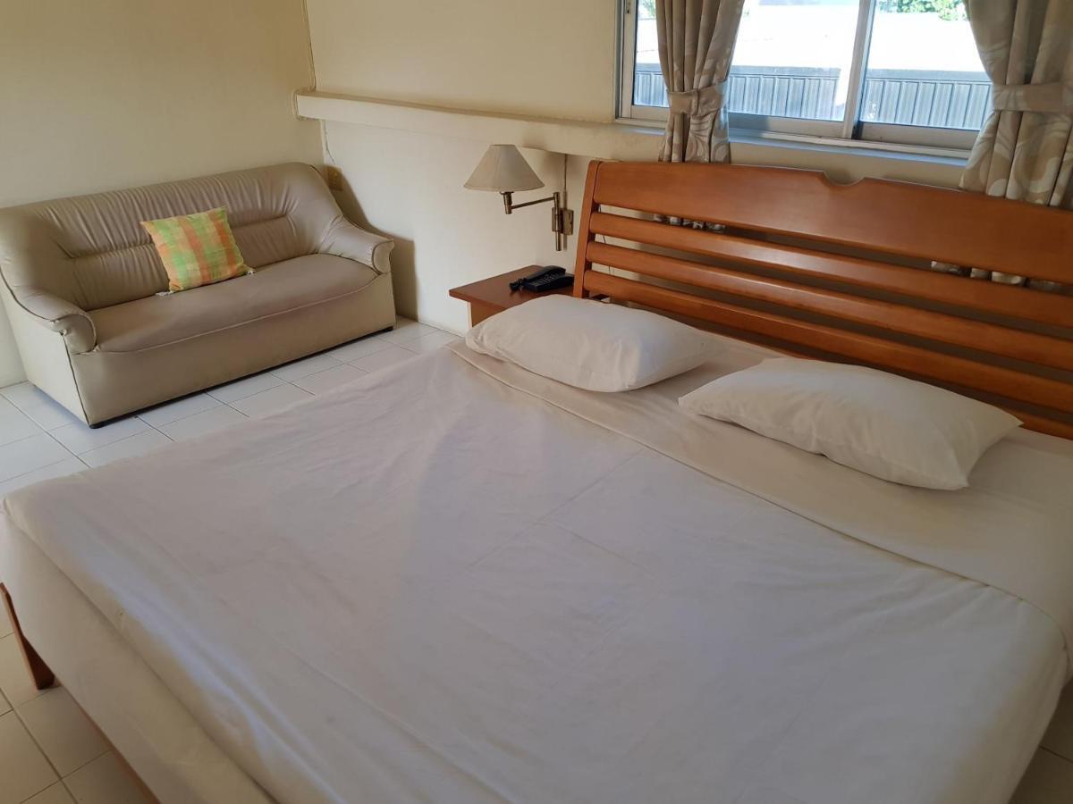 Casa Holiday Hotel SHA Phitsanulok Exterior foto