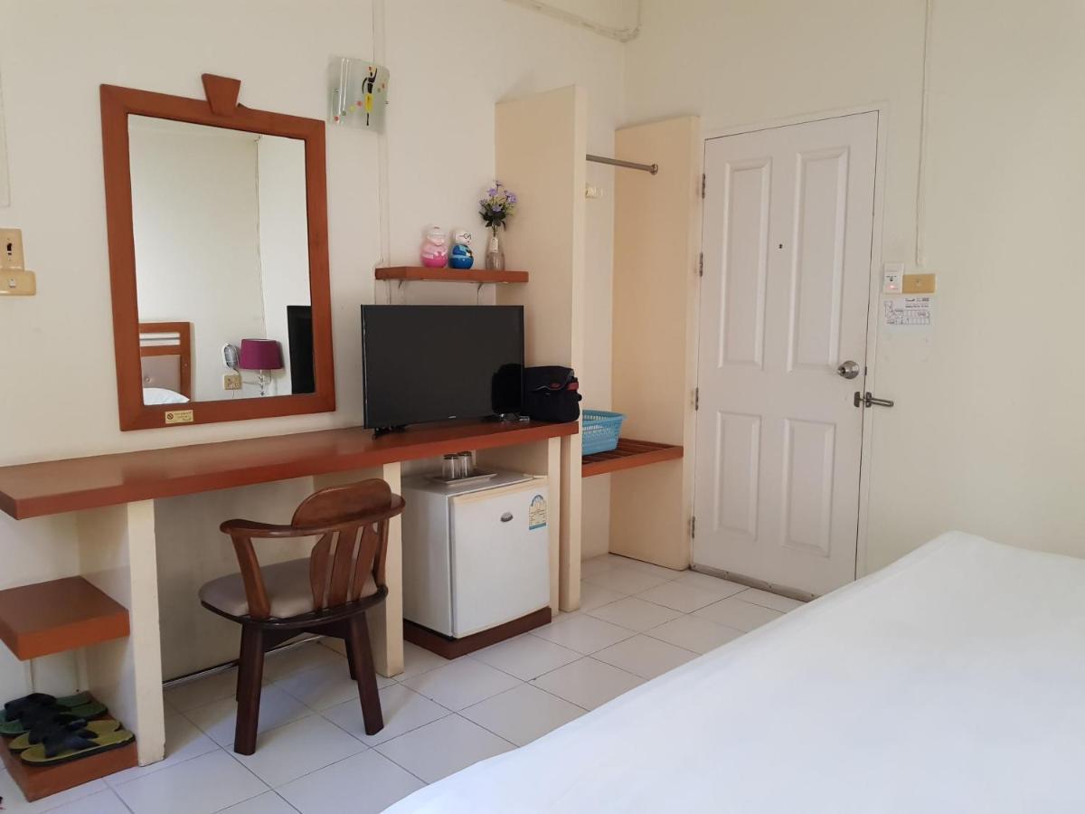 Casa Holiday Hotel SHA Phitsanulok Exterior foto